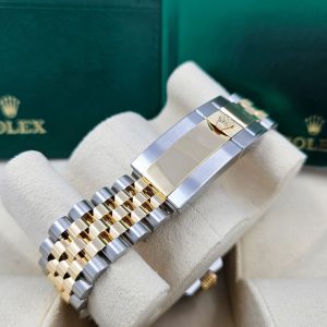 Rolex GMT-Master II, 40mm, Oystersteel and 18k Yellow Gold, Ref# 126713GRNR-0001 1:1