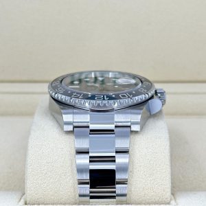 Unworn Rolex GMT-Master II, Bruce Wayne, Black, Oyster, Ref# 126710grnr-0004 1:1