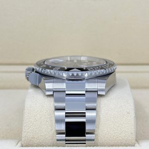 Unworn Rolex GMT-Master II, Bruce Wayne, Black, Oyster, Ref# 126710grnr-0004 1:1