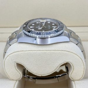 Unworn Rolex GMT-Master II, Bruce Wayne, Black, Oyster, Ref# 126710grnr-0004 1:1