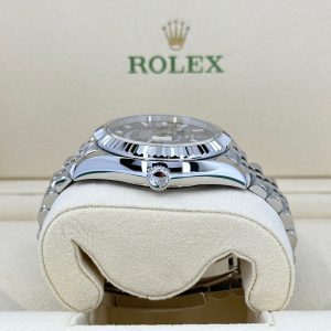 Rolex Sky-Dweller, 42mm, Oystersteel and 18k White Gold, Blue, Jubilee, Ref# 336934-0006 1:1