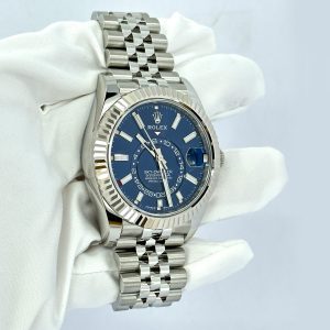Rolex Sky-Dweller, 42mm, Oystersteel and 18k White Gold, Blue, Jubilee, Ref# 336934-0006 1:1