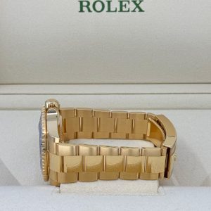 Rolex Submariner Date, 18k Yellow Gold, 41mm, Ref# 126618lb-0002 1:1