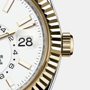 Rolex Sky-Dweller 42mm, Oystersteel and 18k Yellow Gold, Ref# 326933-0010 1:1