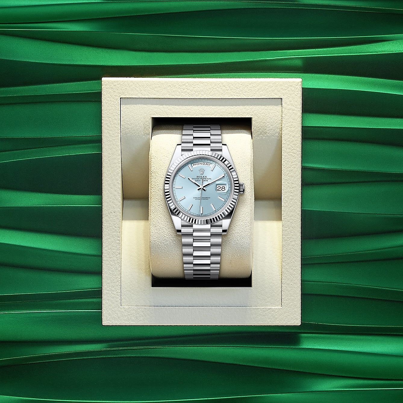 Rolex Day-Date 40, Platinum, 40mm, Ref# 228236-0018 1:1